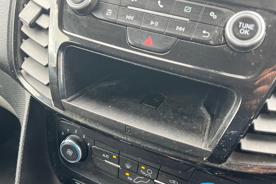 Used FORD TRANSIT CONNECT EX69UBS 16