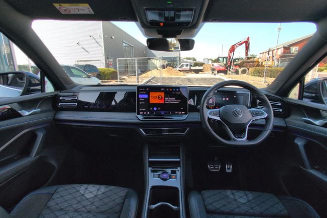 VOLKSWAGEN Tiguan Photo 10