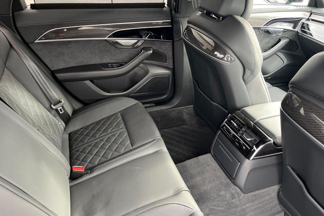 AUDI A8 Photo 29