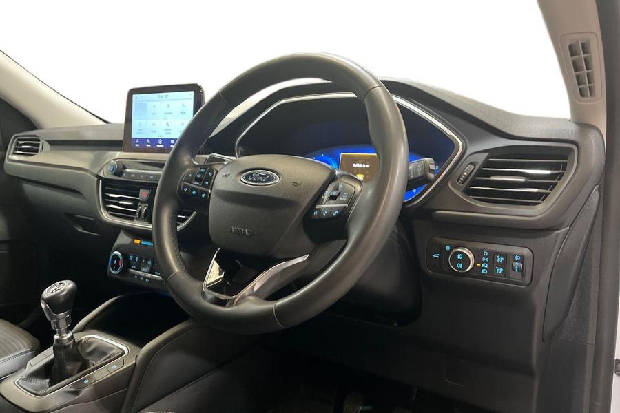 Ford KUGA Photo autoimg-97bf43f36e812e06c1f7351b7537b79cb87a973c.jpg
