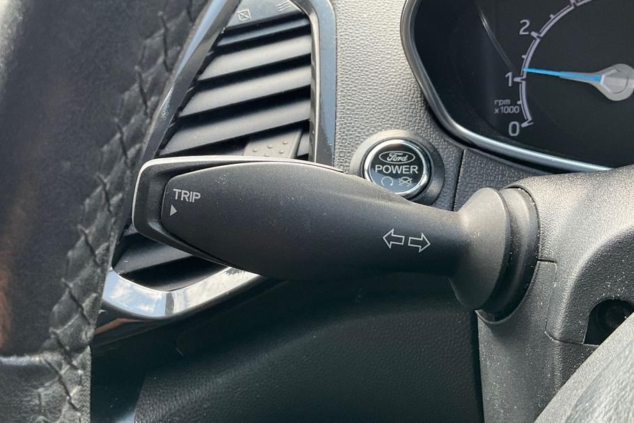 Used Ford ECOSPORT 14