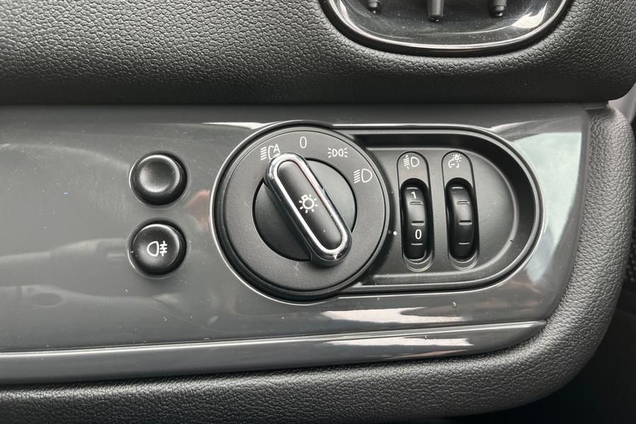 MINI Countryman Photo autoimg-97c3167ff367b62f7e930d8a5ddc15b78c1d8cc9.jpg