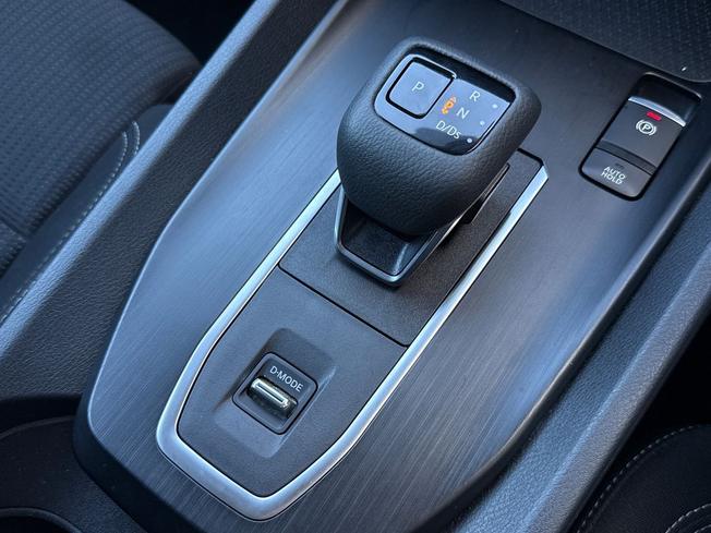 NISSAN Qashqai Photo 56