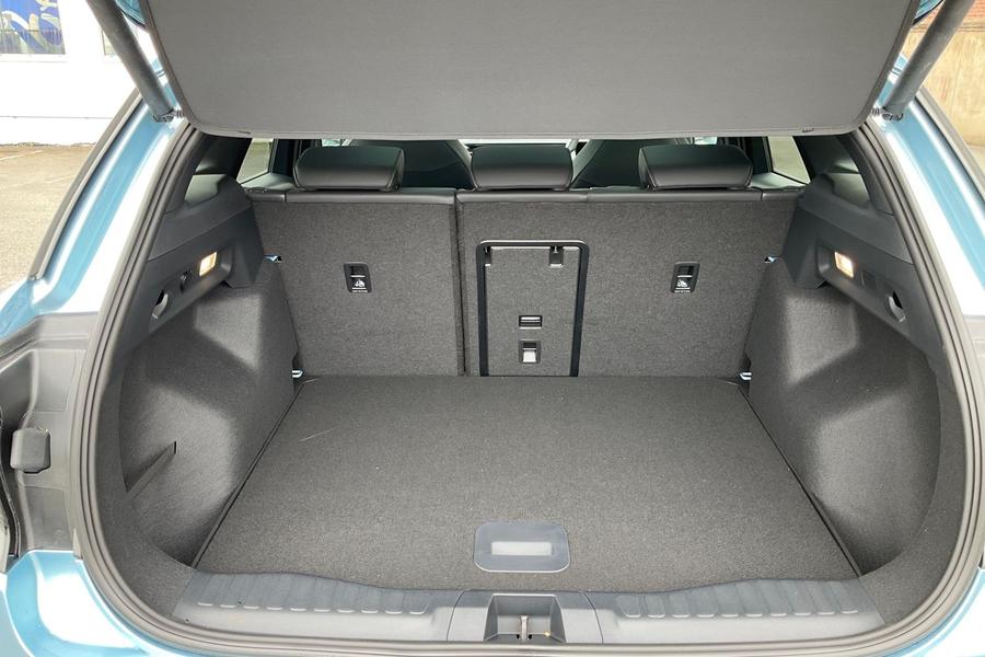 Ford Explorer Photo autoimg-97cbc156545940e5f022813e0073b486ad001ecf.jpg