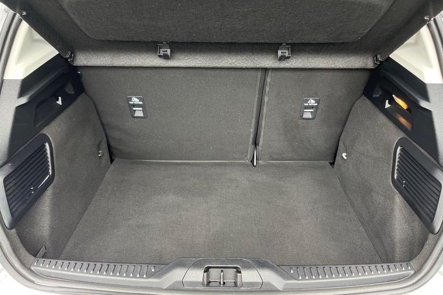 Ford FOCUS Photo autoimg-97cca082627a511e20f410b35da96e25f2b1b8d3.jpg