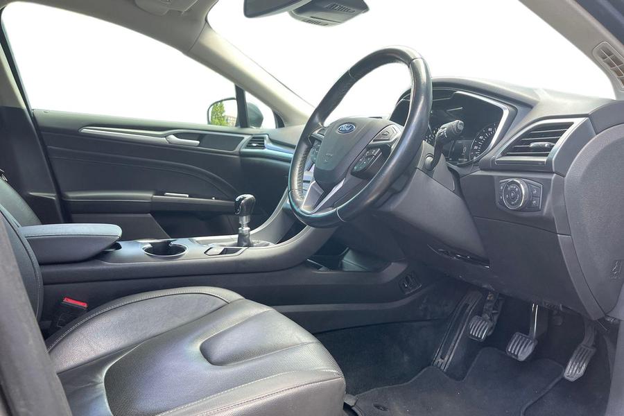 Ford MONDEO Photo autoimg-97ce69d1ee6bc474910883705ecca0ec9e486cf6.jpg