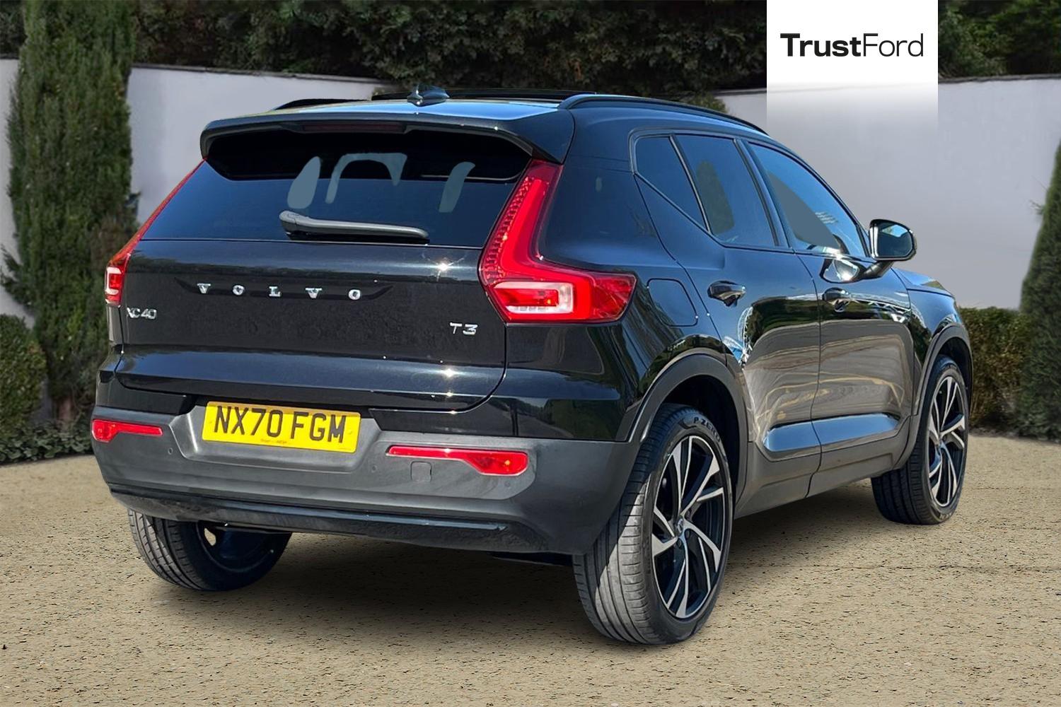 Volvo XC40 Photo 3