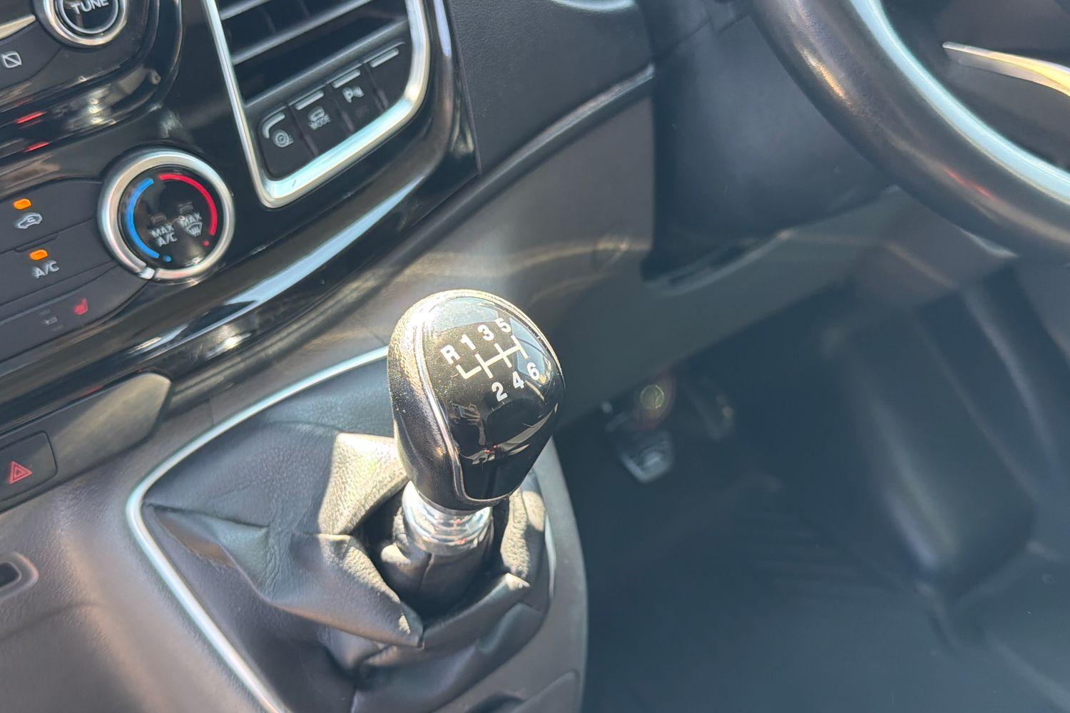 Ford TRANSIT CUSTOM Photo 27