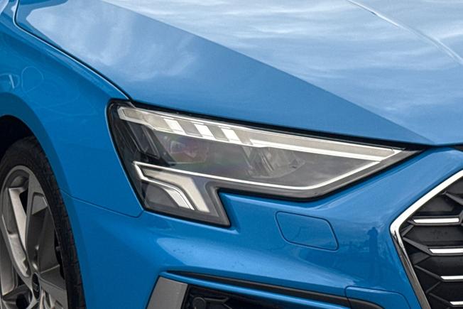 AUDI S3 Photo 19