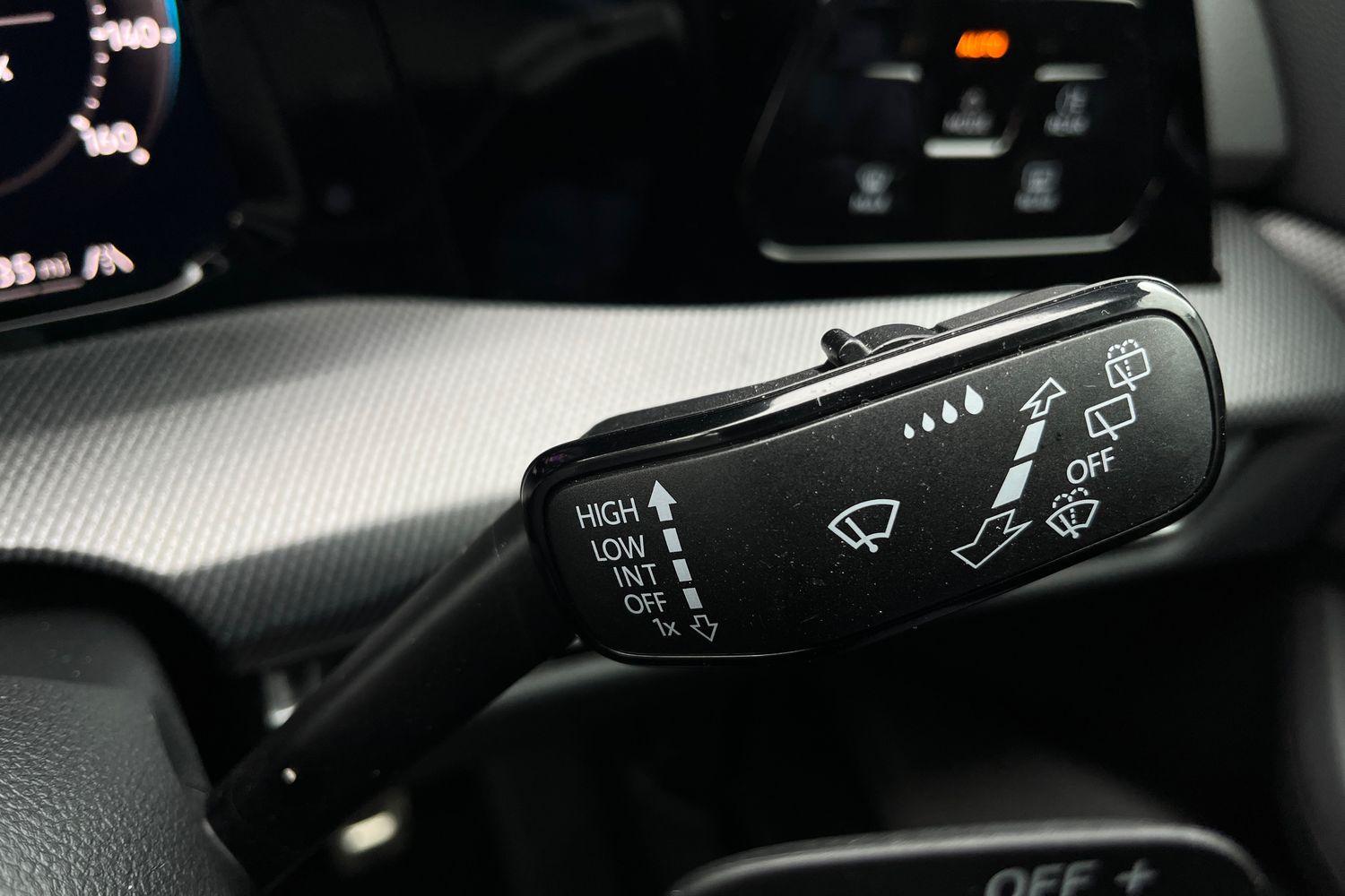 Volkswagen Golf Photo 14