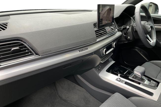 AUDI Q5 Photo 2
