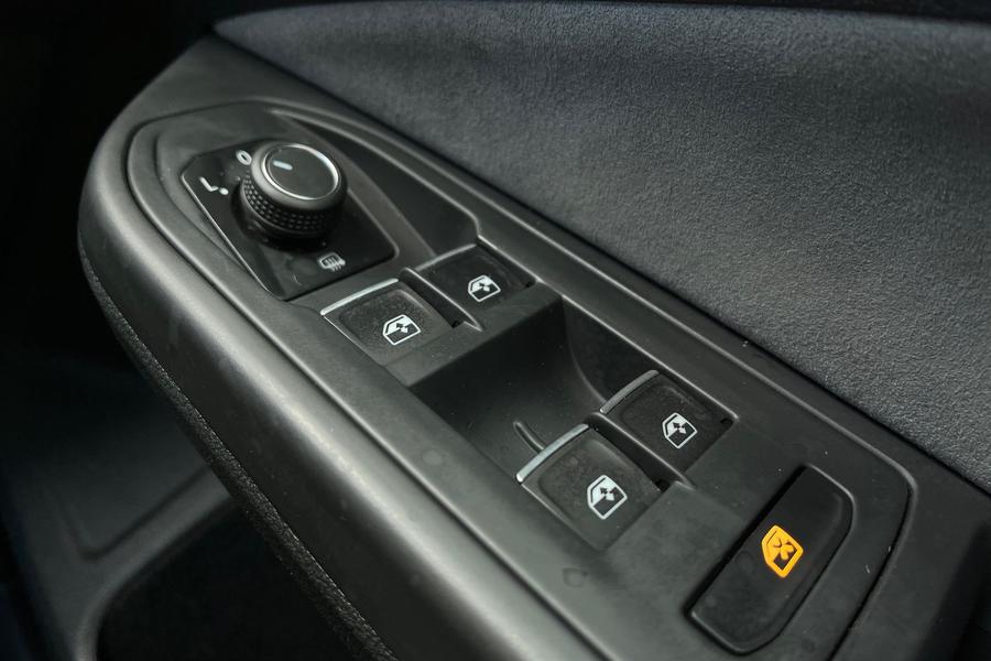 Volkswagen Golf Photo autoimg-97da5c5a1d32710c8182a6ee186bceb43c4dc6c7.jpg