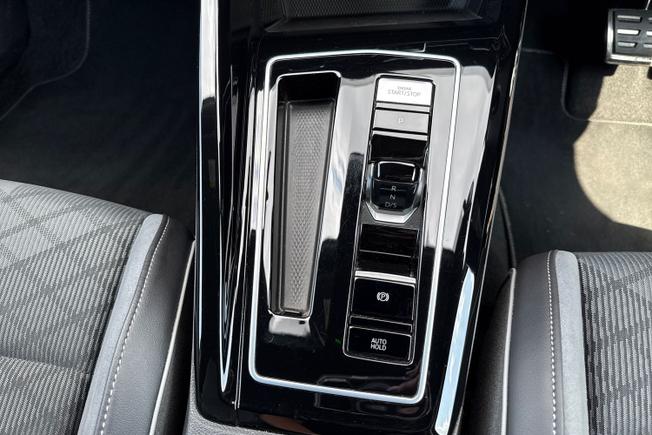 Volkswagen Golf Photo 24