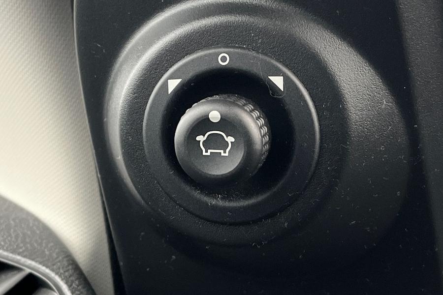 Ford KA+ Photo autoimg-97dcfe22580f4eb9b7c1fcb631c846e8ad65f7e3.jpg