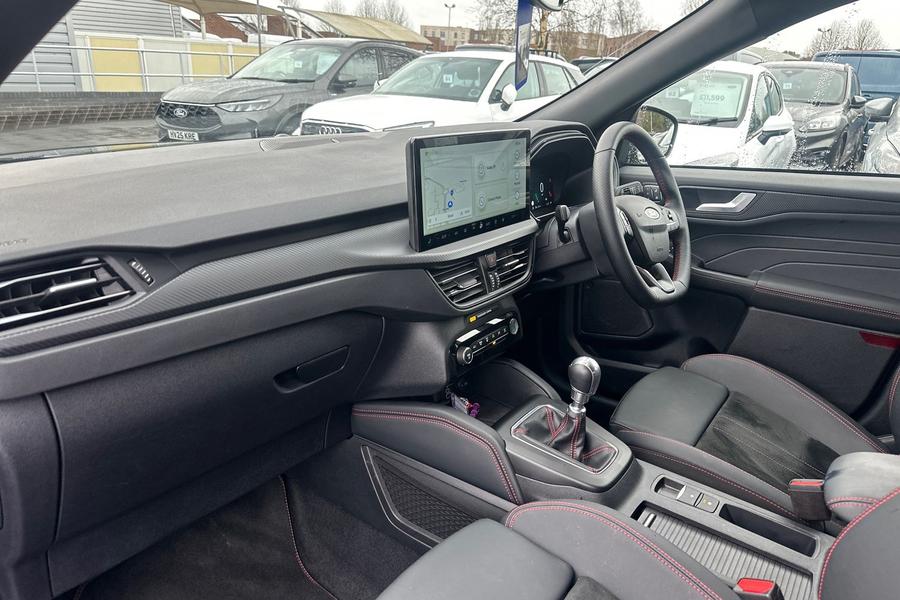 Ford KUGA Photo autoimg-97e00d6e061378f6cca4118405aa2530b7631cbf.jpg