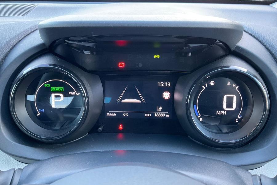 Toyota Yaris Photo autoimg-97e09105589282f6085c04d70d358befddeeb3c2.jpg