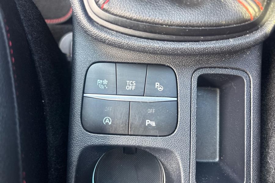 Ford FIESTA Photo autoimg-97e80bdd420603b300b3c42563e0bfca2e37afdd.jpg