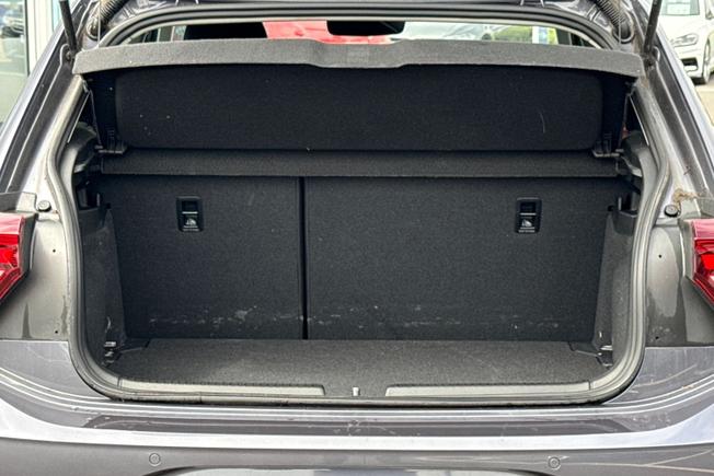VOLKSWAGEN Polo Photo 12