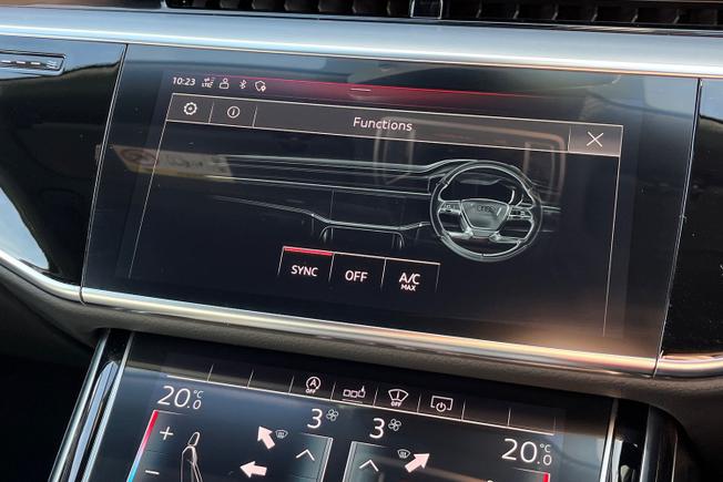 Audi A8 Photo 30