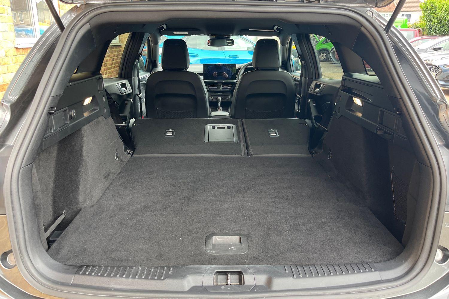 Ford FOCUS Photo 24