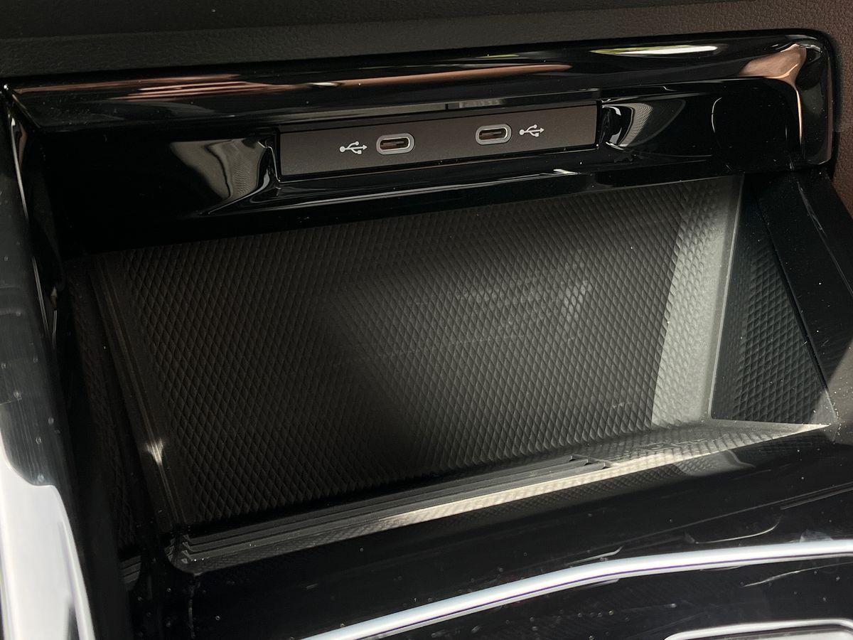 Volkswagen Golf Photo autoimg-97f5e066357b2b29353438fd8c9b26964579cc52.jpg