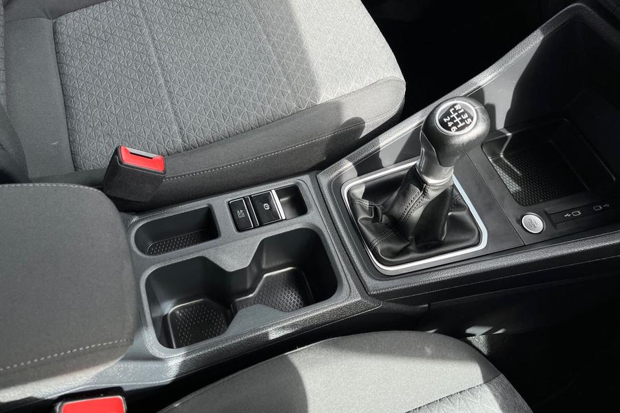 Ford TOURNEO CONNECT Photo autoimg-97f6b95fa6d65a18b7d65708a50849fa96413efd.jpg