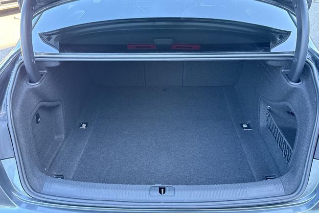 AUDI A4 Photo 12