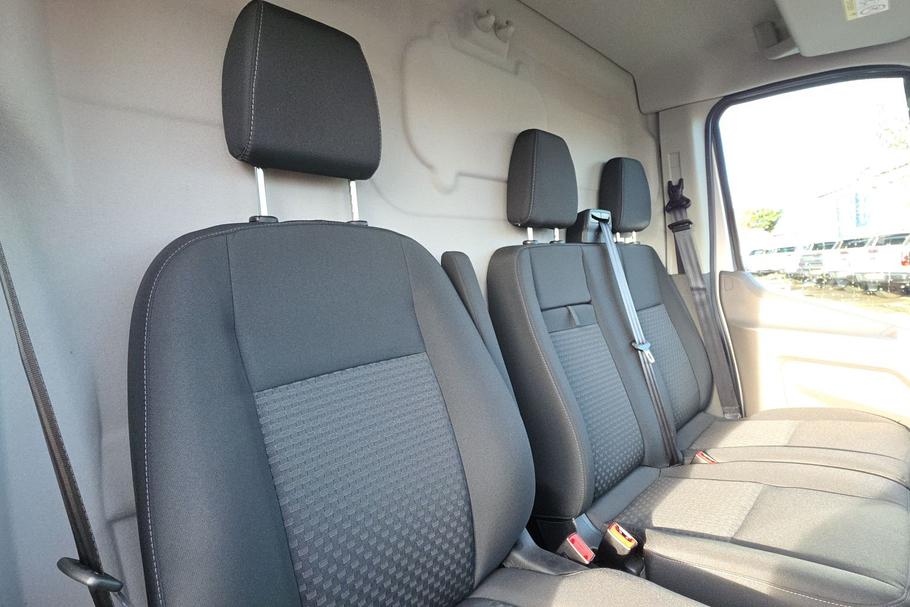 Used Ford TRANSIT 12