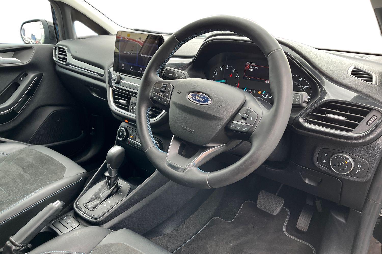 Ford Fiesta Photo 8