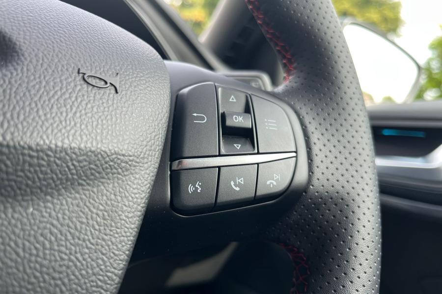 Ford Focus Photo autoimg-980926b6d75ce4af9e24d272573617ffea1881de.jpg