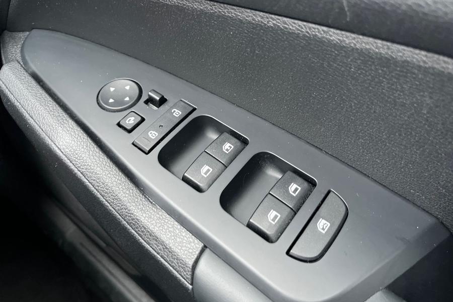 Kia SPORTAGE Photo autoimg-980a8d86099dfcce353e20f61e619805a0615b16.jpg