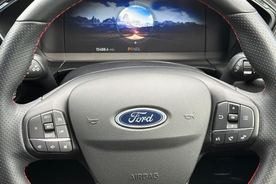 Ford Kuga Photo autoimg-980d1cb168c45225e515fdc554056b628d26bd76.jpg