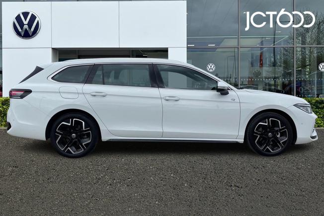 VOLKSWAGEN Passat Photo 4