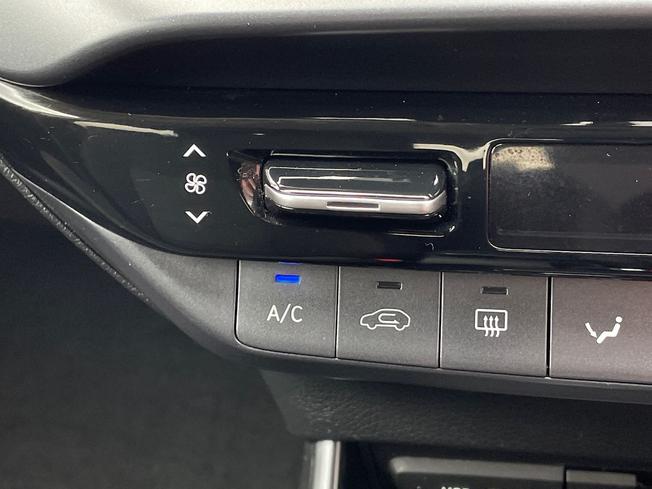 HYUNDAI Bayon Photo 45