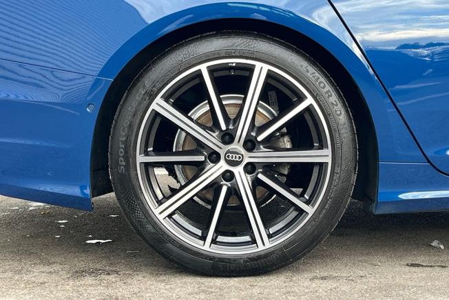 AUDI A6 Avant Photo 5