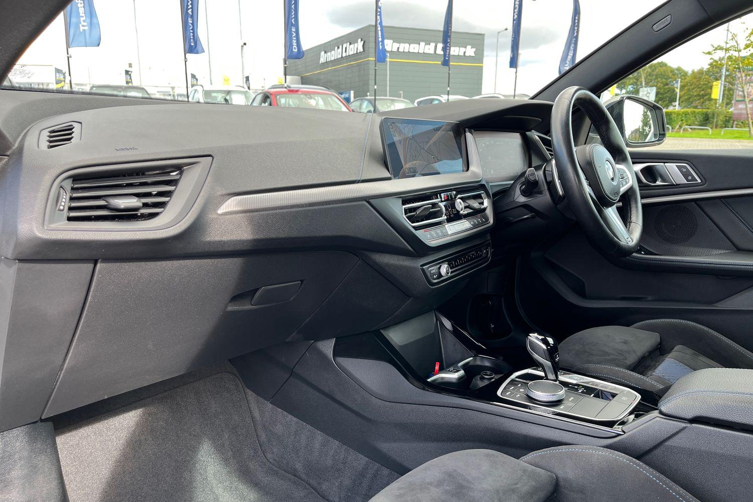 BMW 2 Series Gran Coupe Photo 17