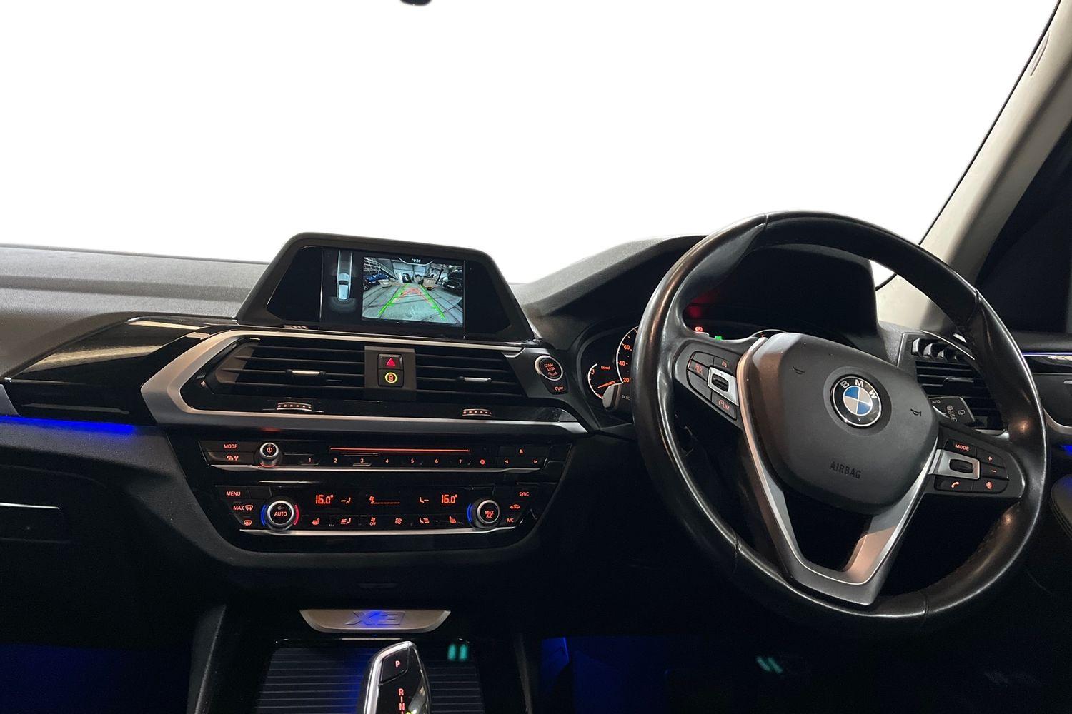 BMW X3 Photo 9