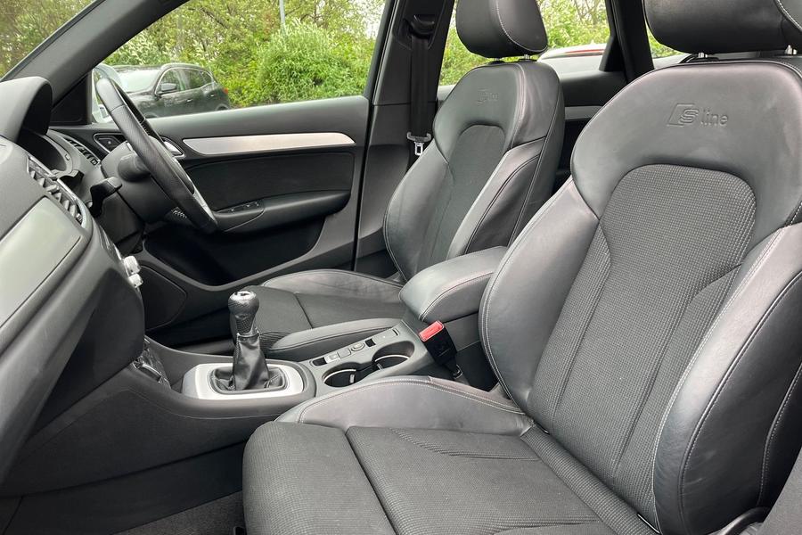 Audi Q3 Photo autoimg-98210feaf70d7a749dfcfa94bf892319ee4e2029.jpg