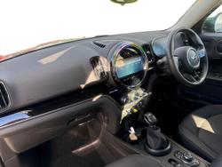 MINI Countryman Photo 2