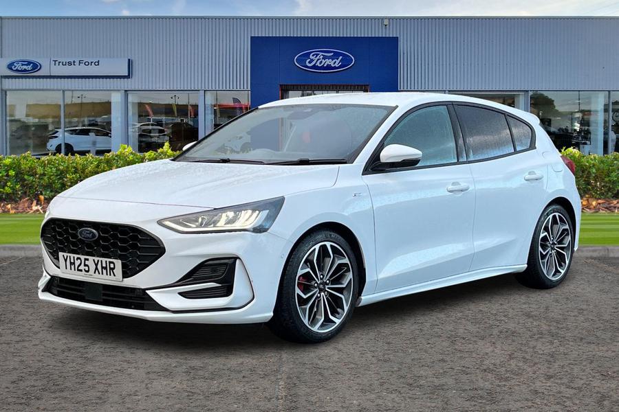Ford FOCUS Photo autoimg-982b08b641241fd7d6130fedaa30799af8013113.jpg