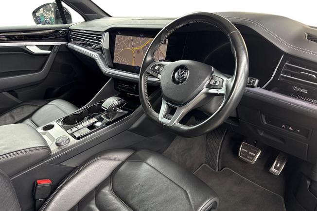 VOLKSWAGEN Touareg Photo 6