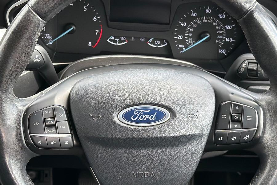 Ford FOCUS Photo autoimg-98384115b3e12c5127ccdf3cb6f7df3e7c3f8188.jpg