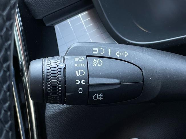 VOLVO Xc40 Photo 39