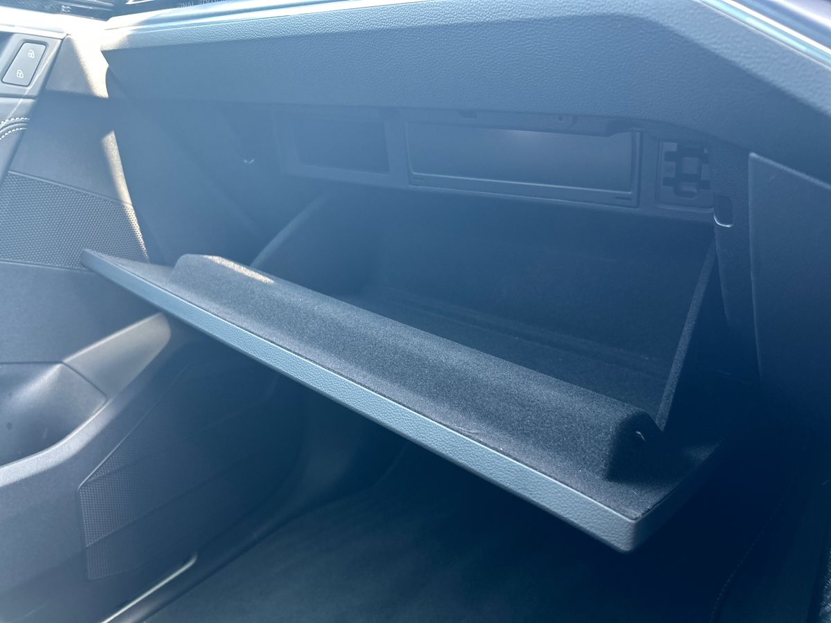 Volkswagen Touareg Photo autoimg-983a9de5725e4305e41d2b5bc56d1242be7ba184.jpg