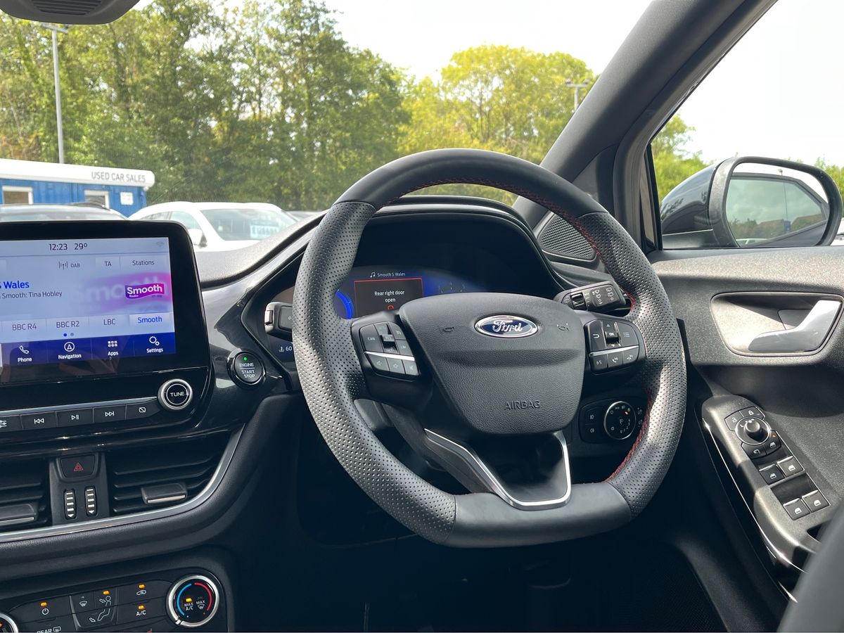 Ford Puma Photo 14
