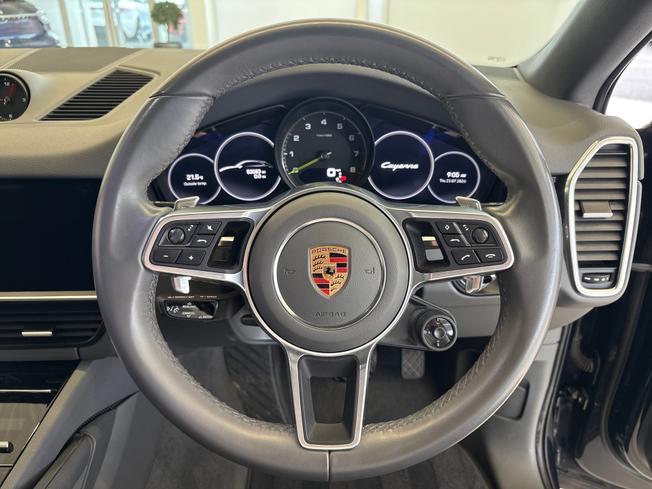 PORSCHE Cayenne Photo 17