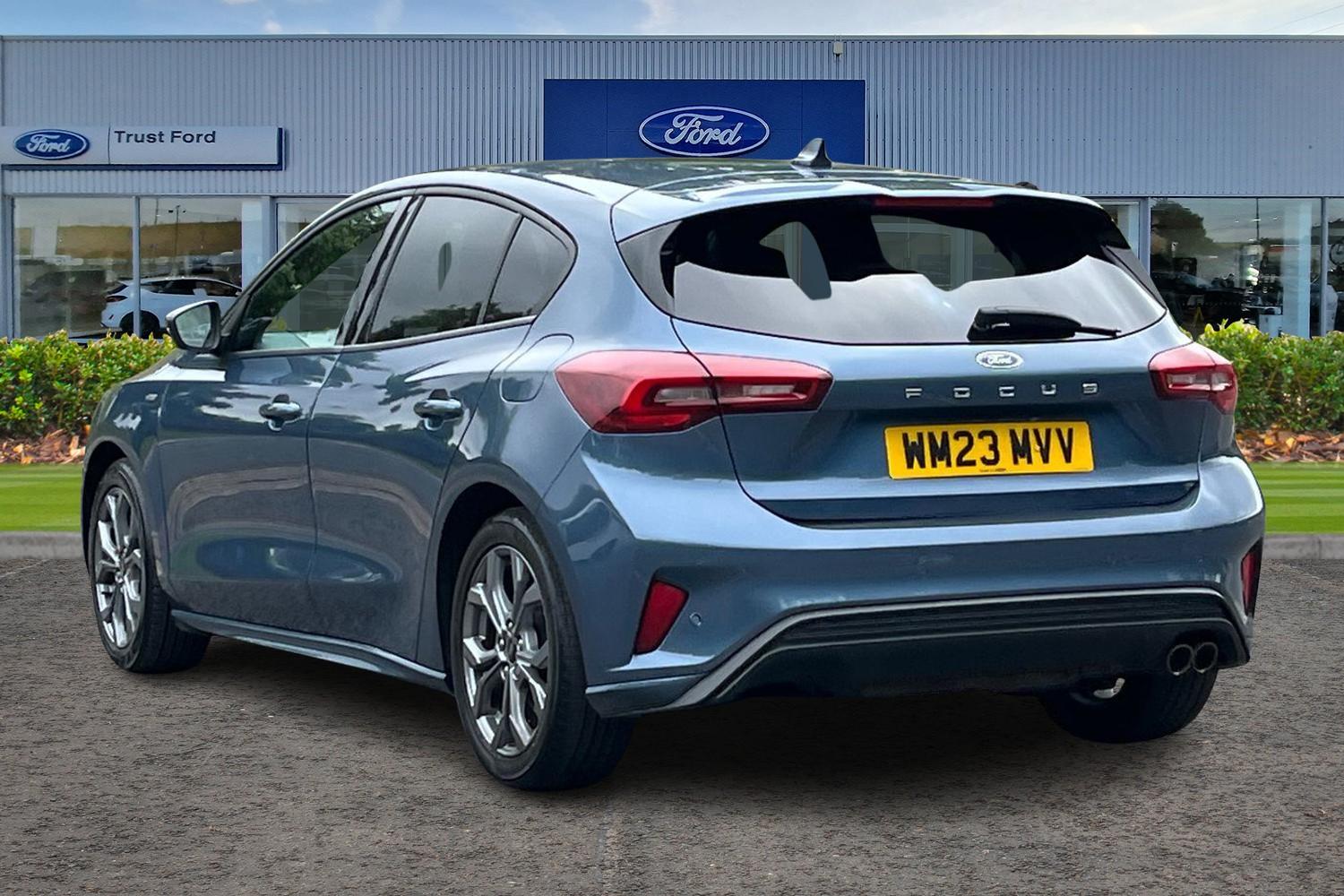 Ford FOCUS Photo 1
