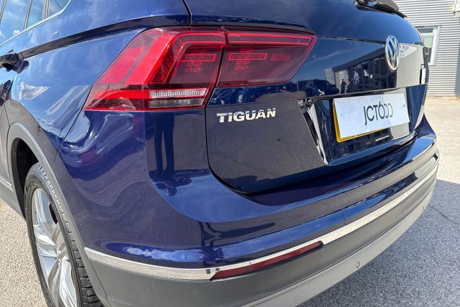 VOLKSWAGEN Tiguan Photo 27