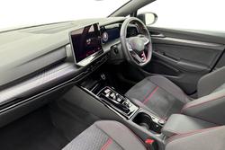 VOLKSWAGEN Golf Photo 2