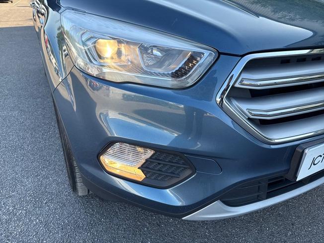 FORD Kuga Photo 29